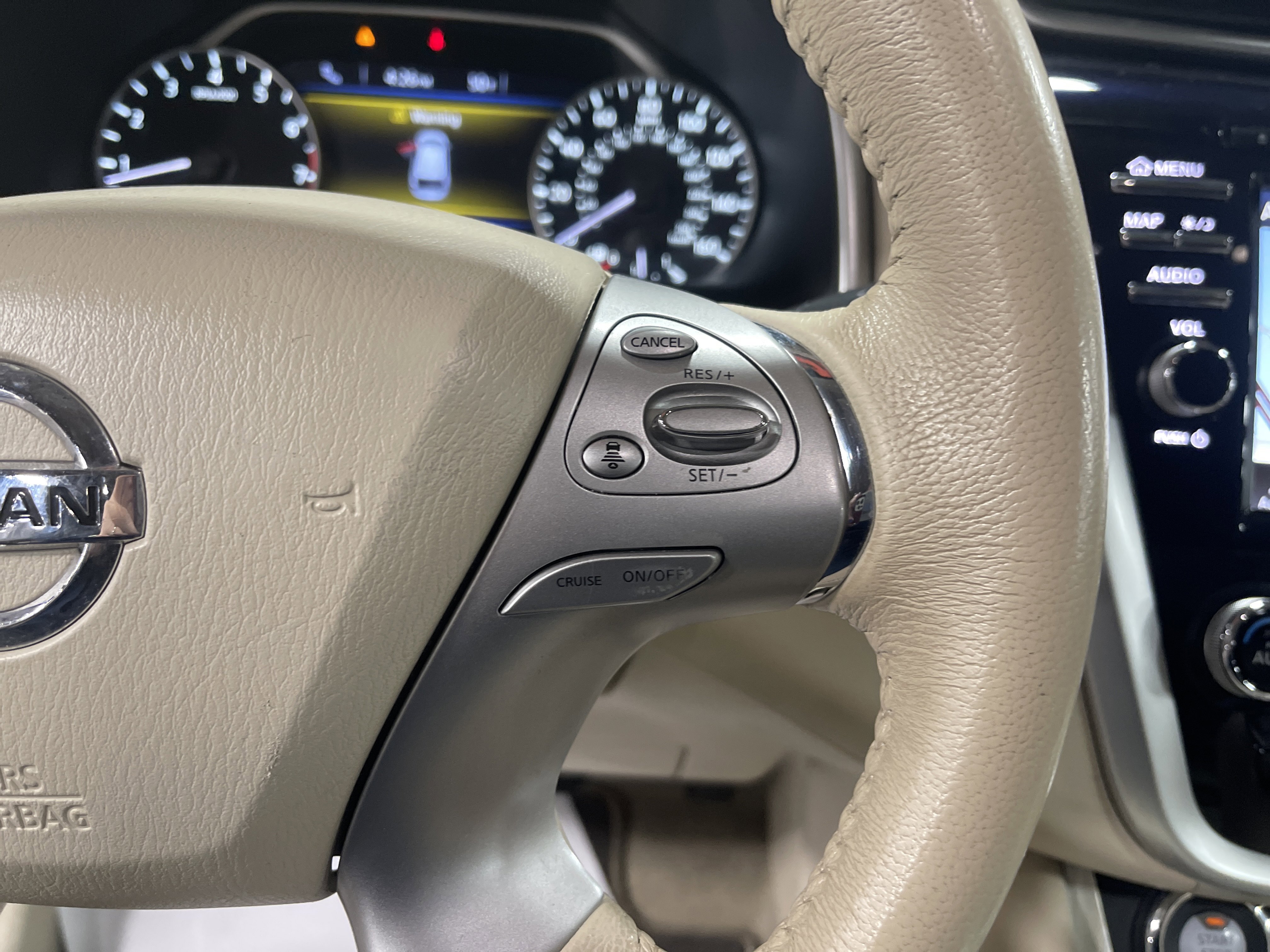 Used 2015 Nissan Murano SL w/ SL Technology Package image 18