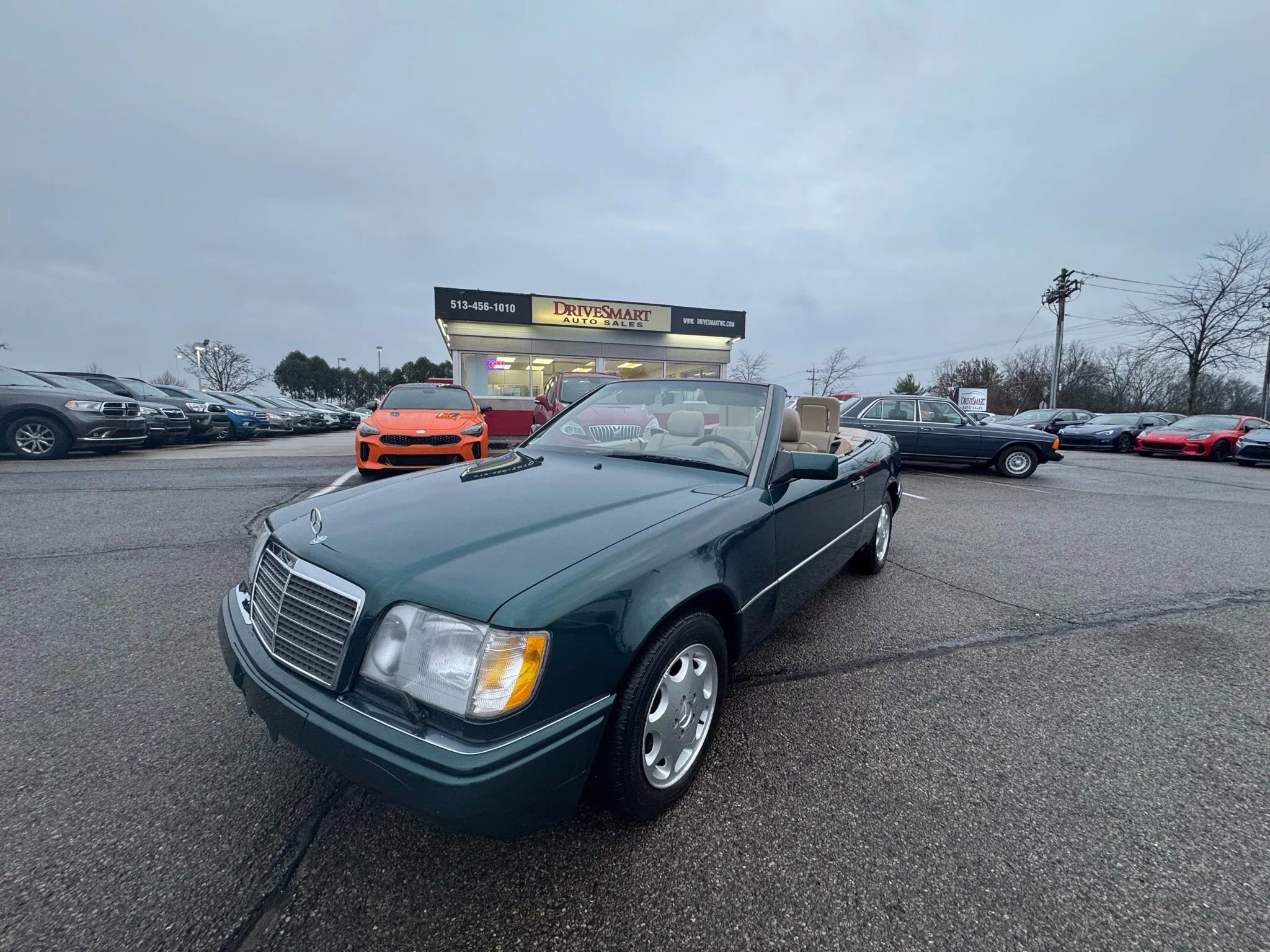 Used 1995 Mercedes-Benz E 320 Convertible image 12