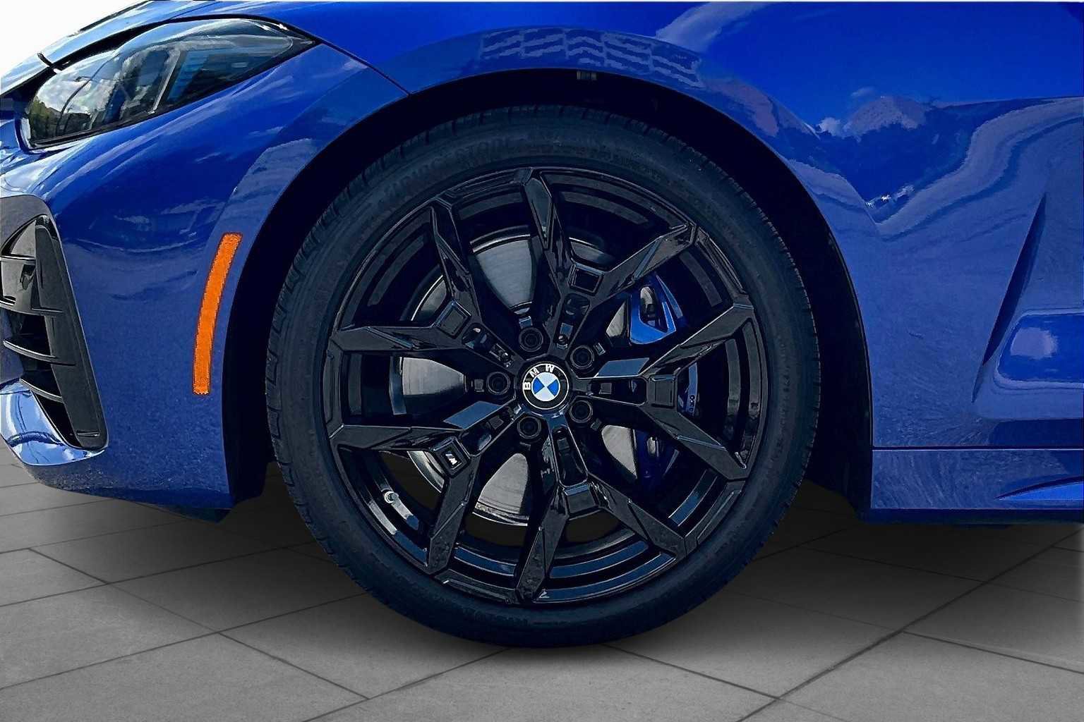 New 2025 BMW 430i Convertible w/ M Sport Package image 9