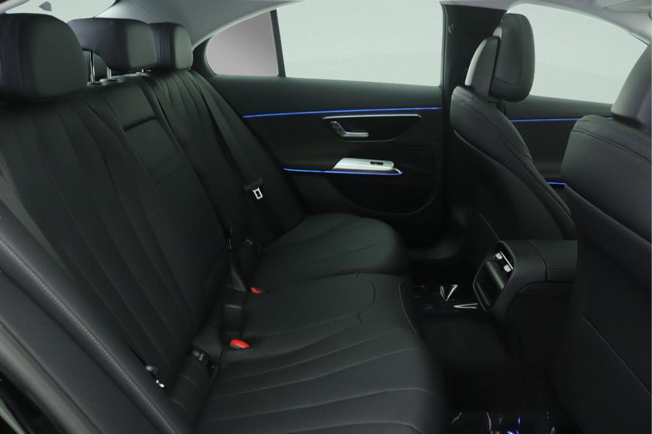New 2026 Mercedes-Benz E 450 4MATIC Sedan image 8