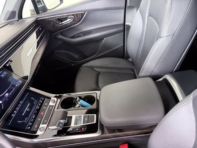 Certified 2023 Audi Q7 2.0T Premium Plus w/ Premium Plus Package AWD/4WD image 18