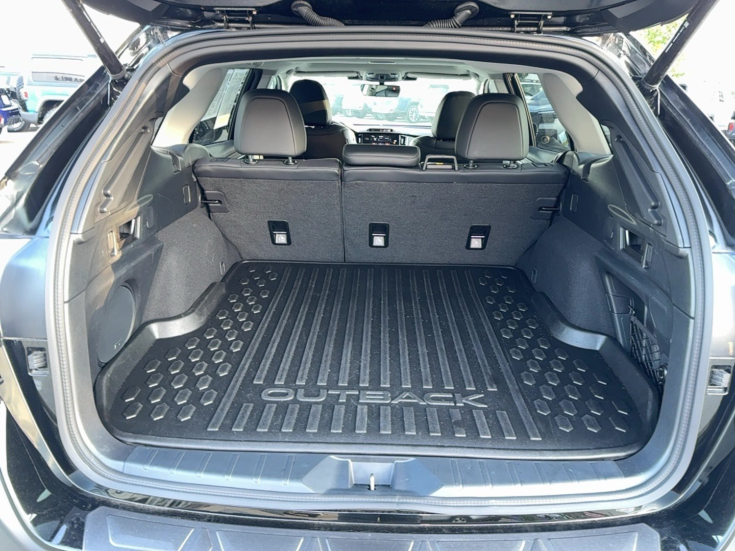 Certified 2025 Subaru Outback Limited AWD/4WD image 17