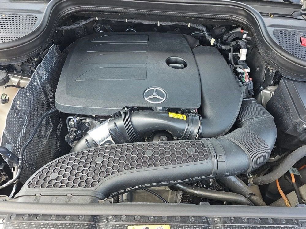 Used 2023 Mercedes-Benz GLE 350 4MATIC image 11