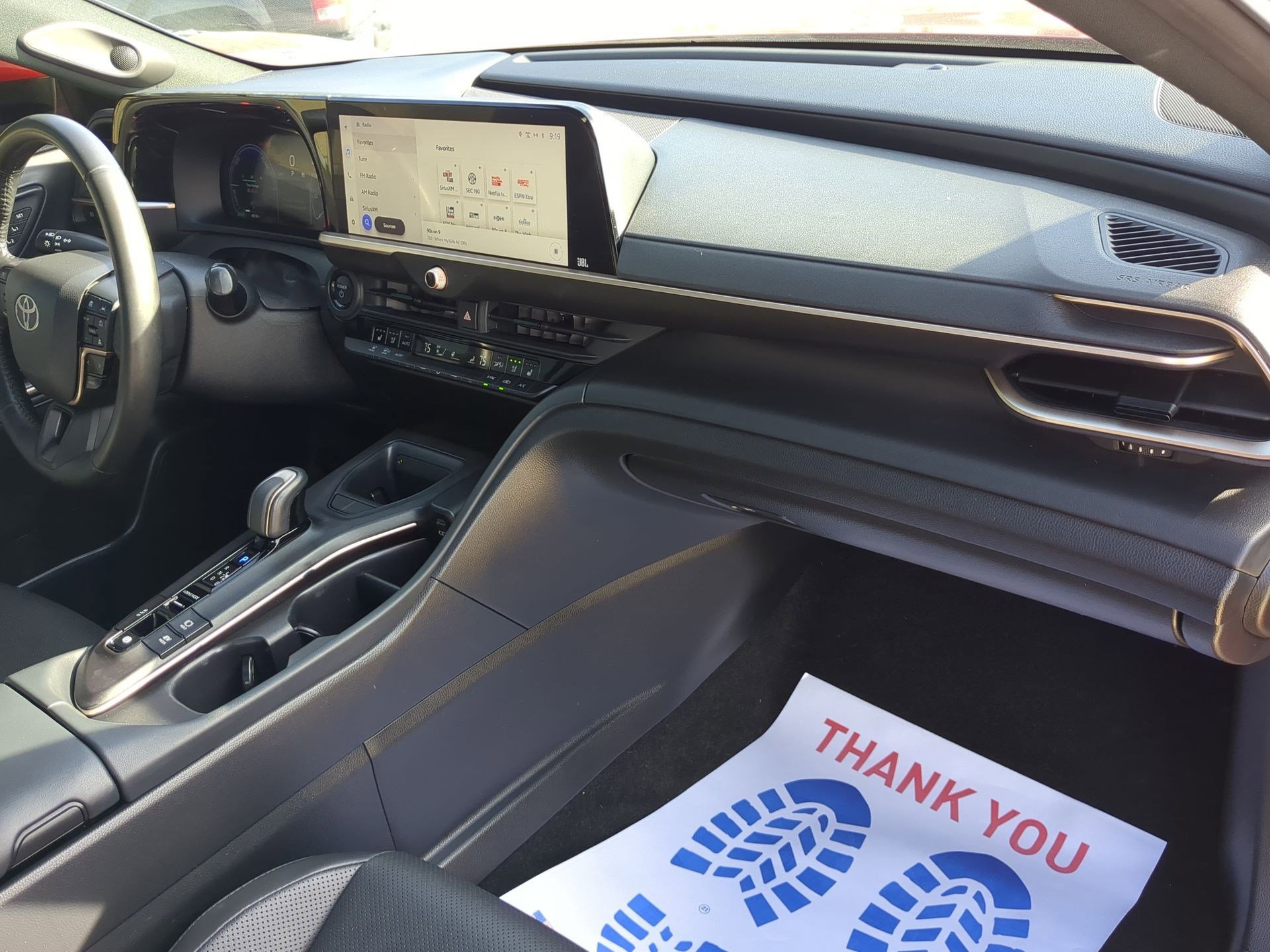 Used 2023 Toyota Crown Limited image 32