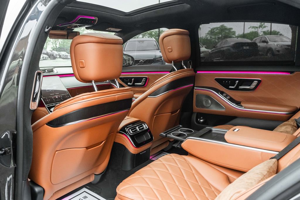 Used 2021 Mercedes-Benz S 580 4MATIC Sedan image 32