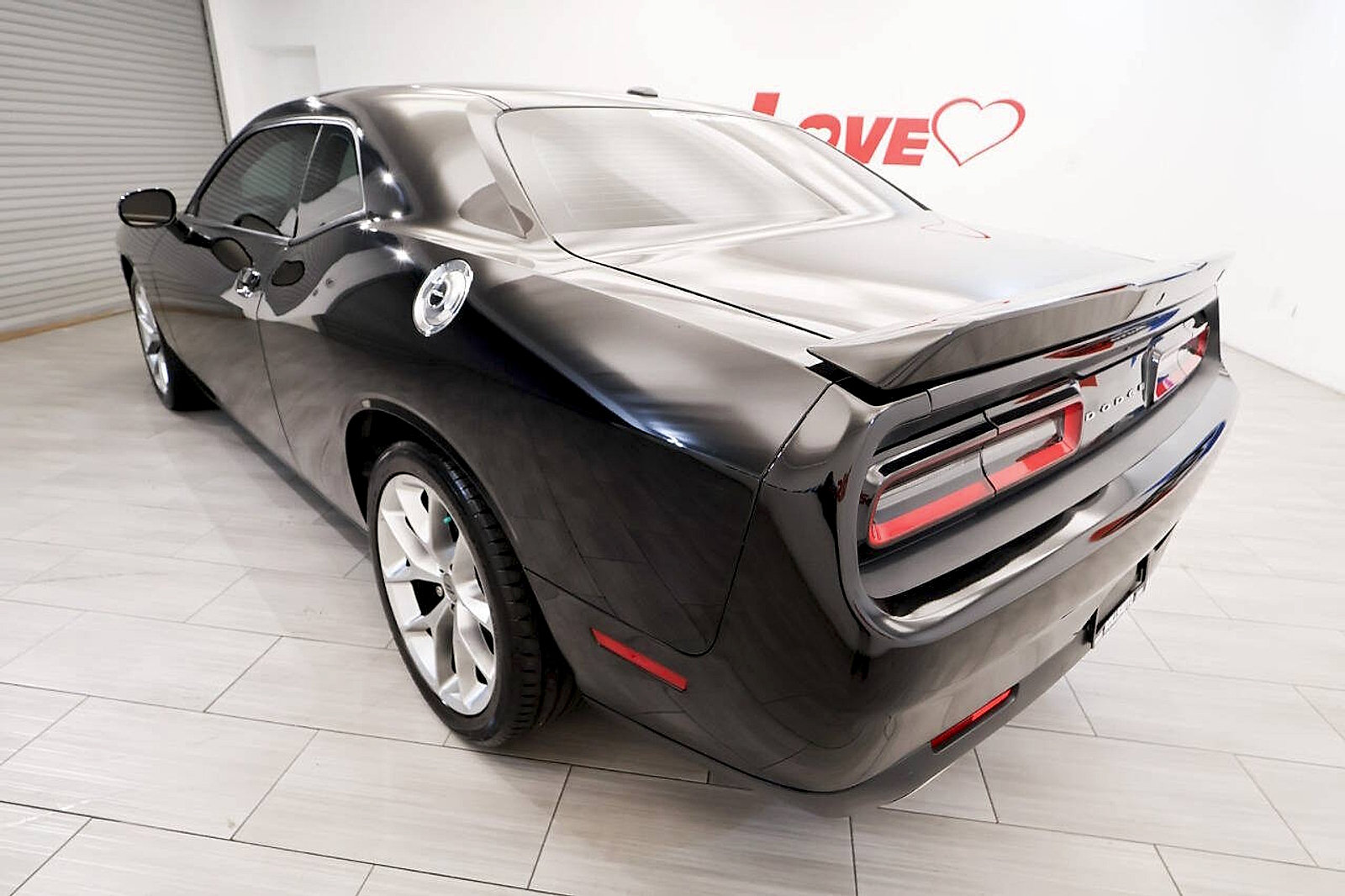 Used 2020 Dodge Challenger GT RWD image 3