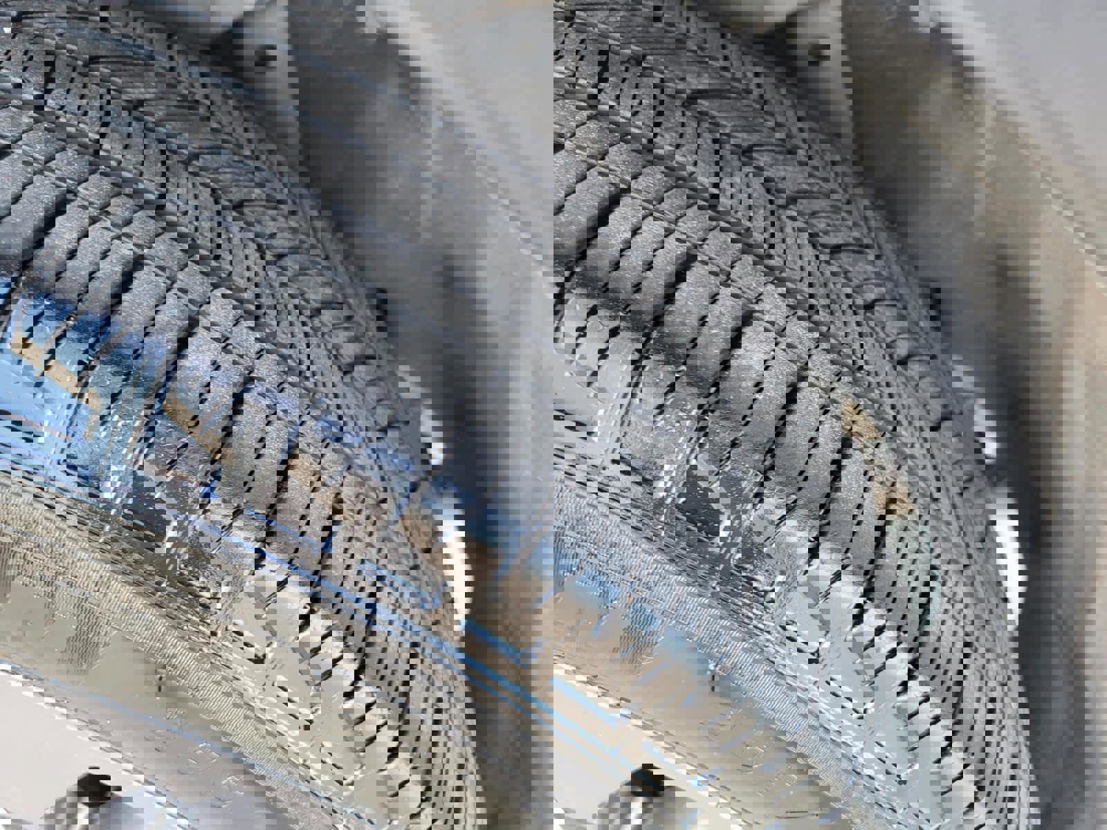 Used 2023 Ford Explorer XLT w/ Equipment Group 202A image 29