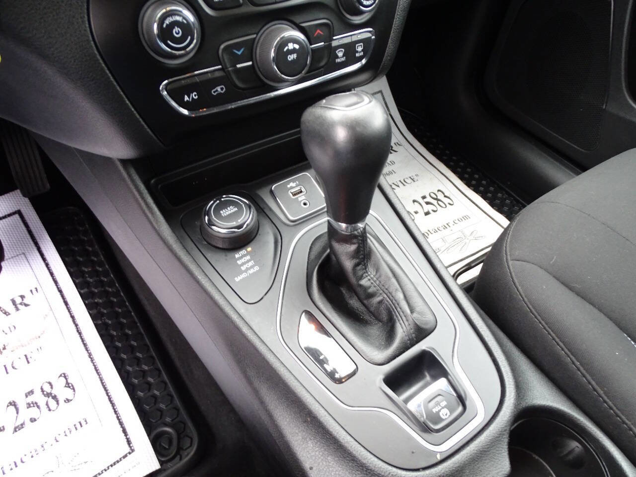 Used 2021 Jeep Cherokee Sport w/ Popular Appearance Group image 28