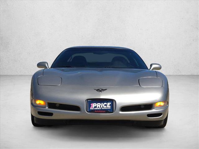 Used 2000 Chevrolet Corvette Coupe w/ Roof Pkg RWD image 2