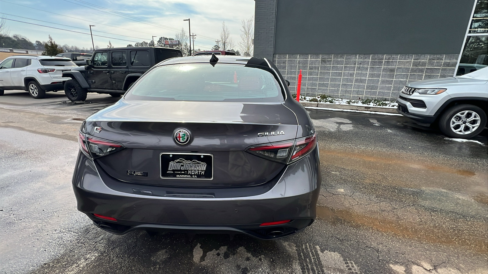 Used 2024 Alfa Romeo Giulia Veloce image 9