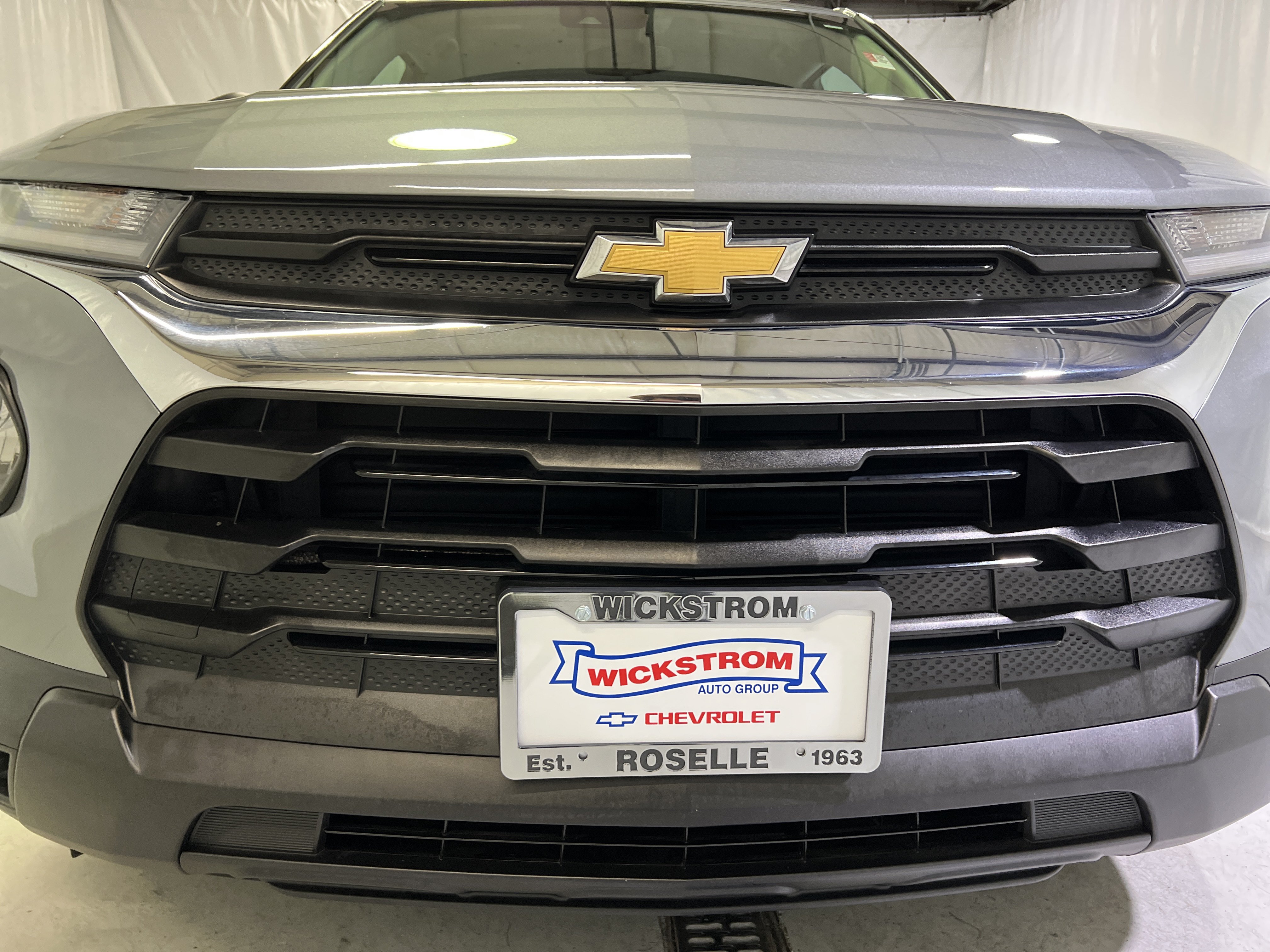 Used 2023 Chevrolet TrailBlazer LS FWD image 4