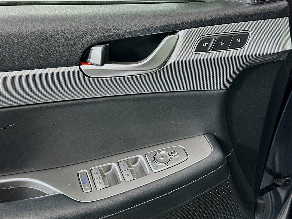 Used 2020 Hyundai Palisade SEL w/ Premium Package image 17