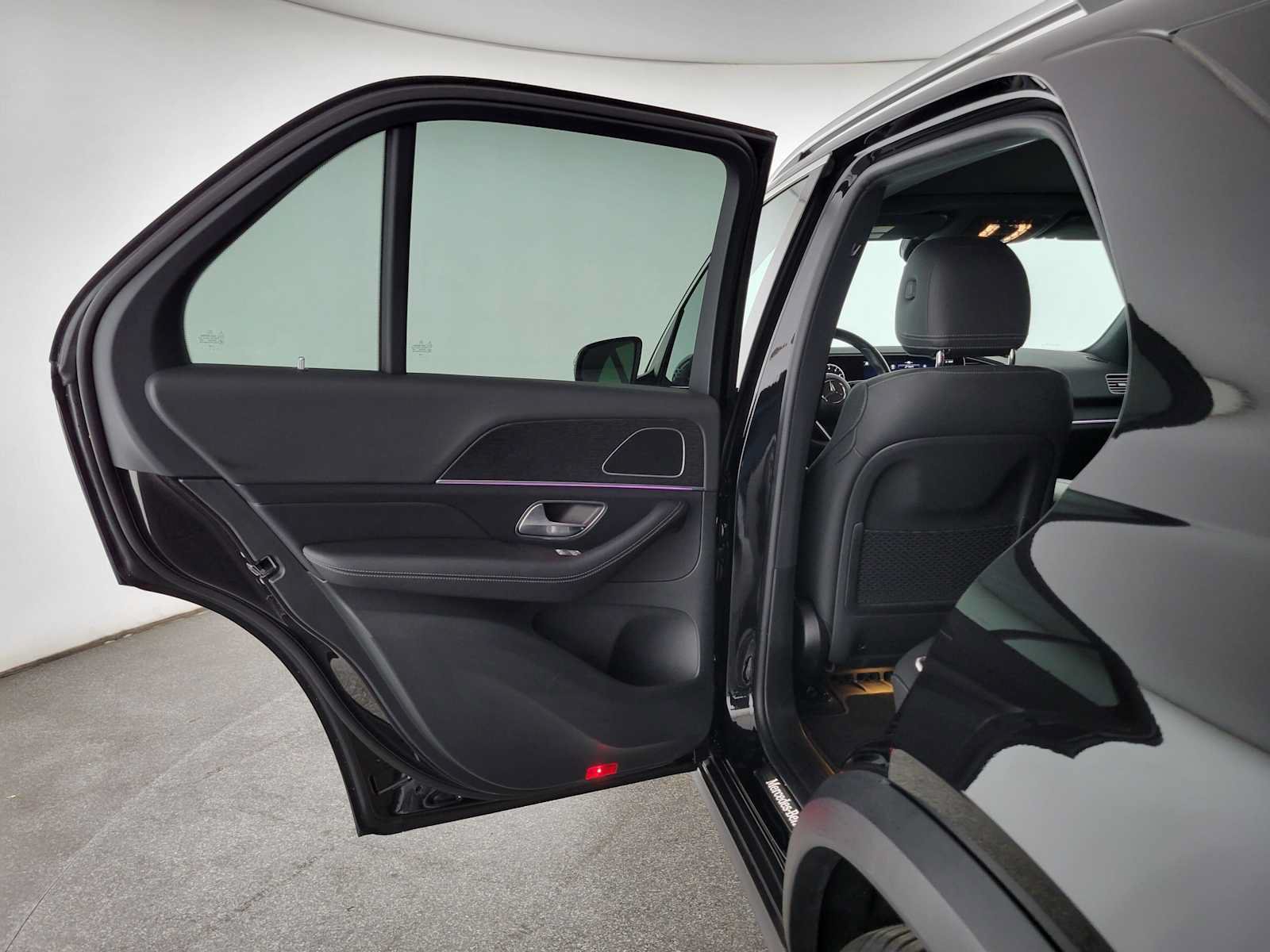 Used 2025 Mercedes-Benz GLE 350 4MATIC image 15