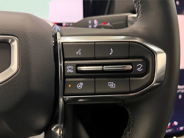 Used 2025 GMC Terrain Elevation w/ Elevation Premium Package image 27