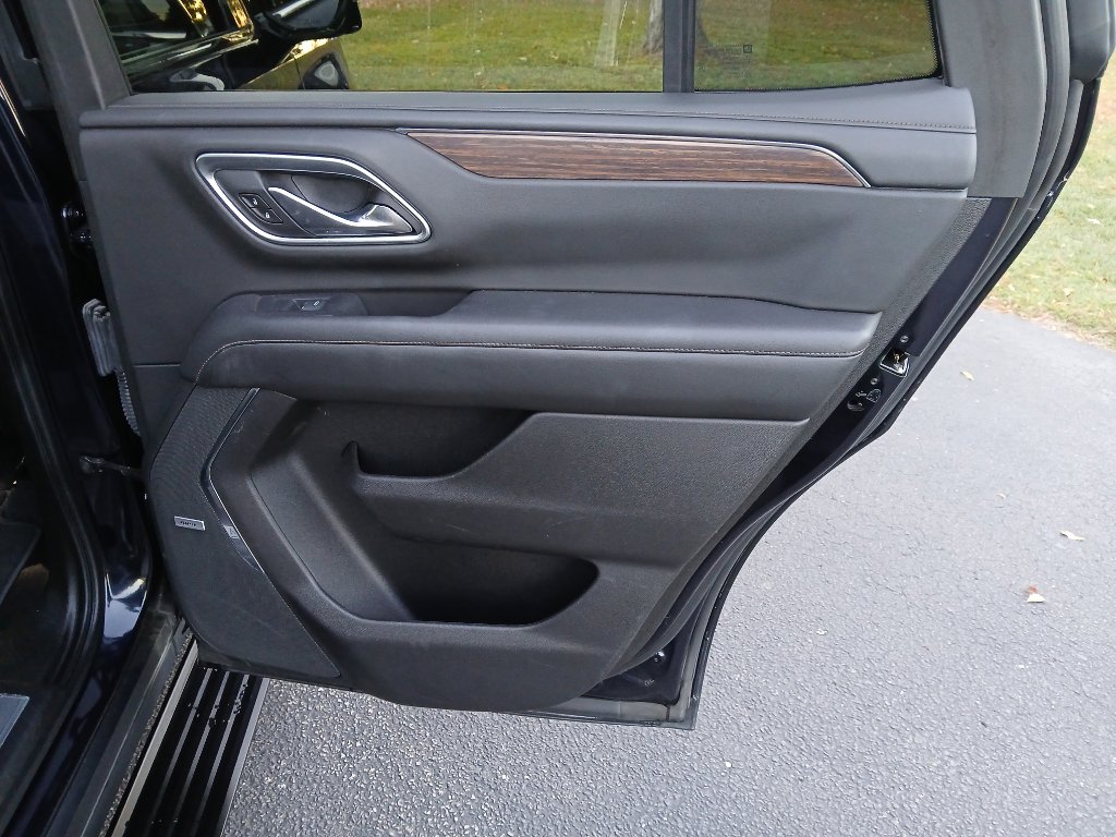 Used 2021 Chevrolet Tahoe High Country image 32