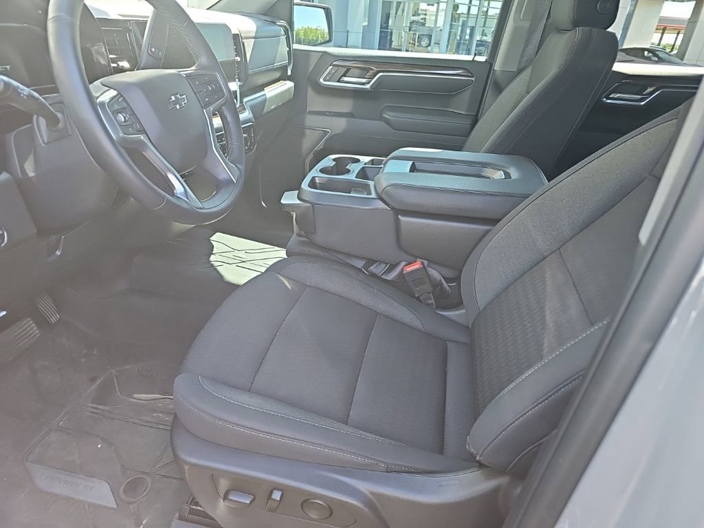 Used 2025 Chevrolet Silverado 1500 RST w/ Protection Package AWD/4WD image 8