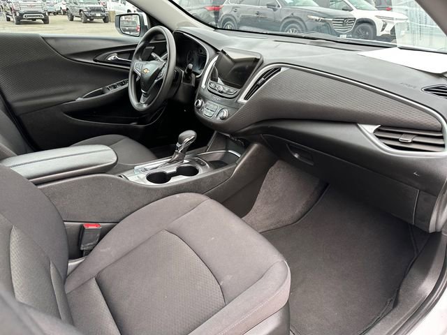 Used 2024 Chevrolet Malibu LT FWD image 32