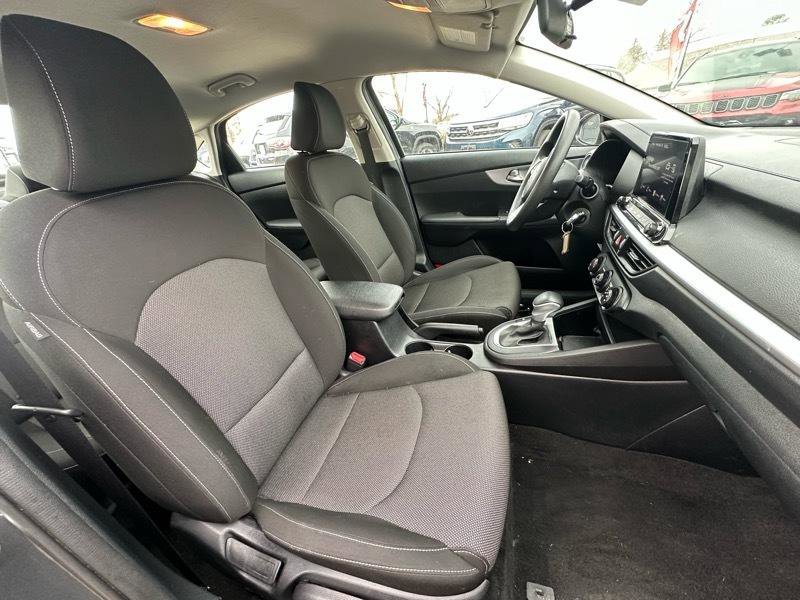 Used 2024 Kia Forte LXS FWD image 16