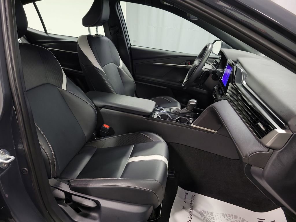 Used 2025 Toyota Camry SE image 26