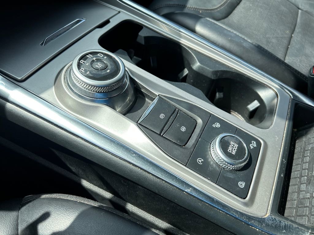 Used 2020 Ford Explorer Platinum w/ Premium Technology Package AWD/4WD image 22