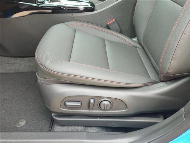 New 2026 Chevrolet Trax RS w/ Sunroof Package image 4