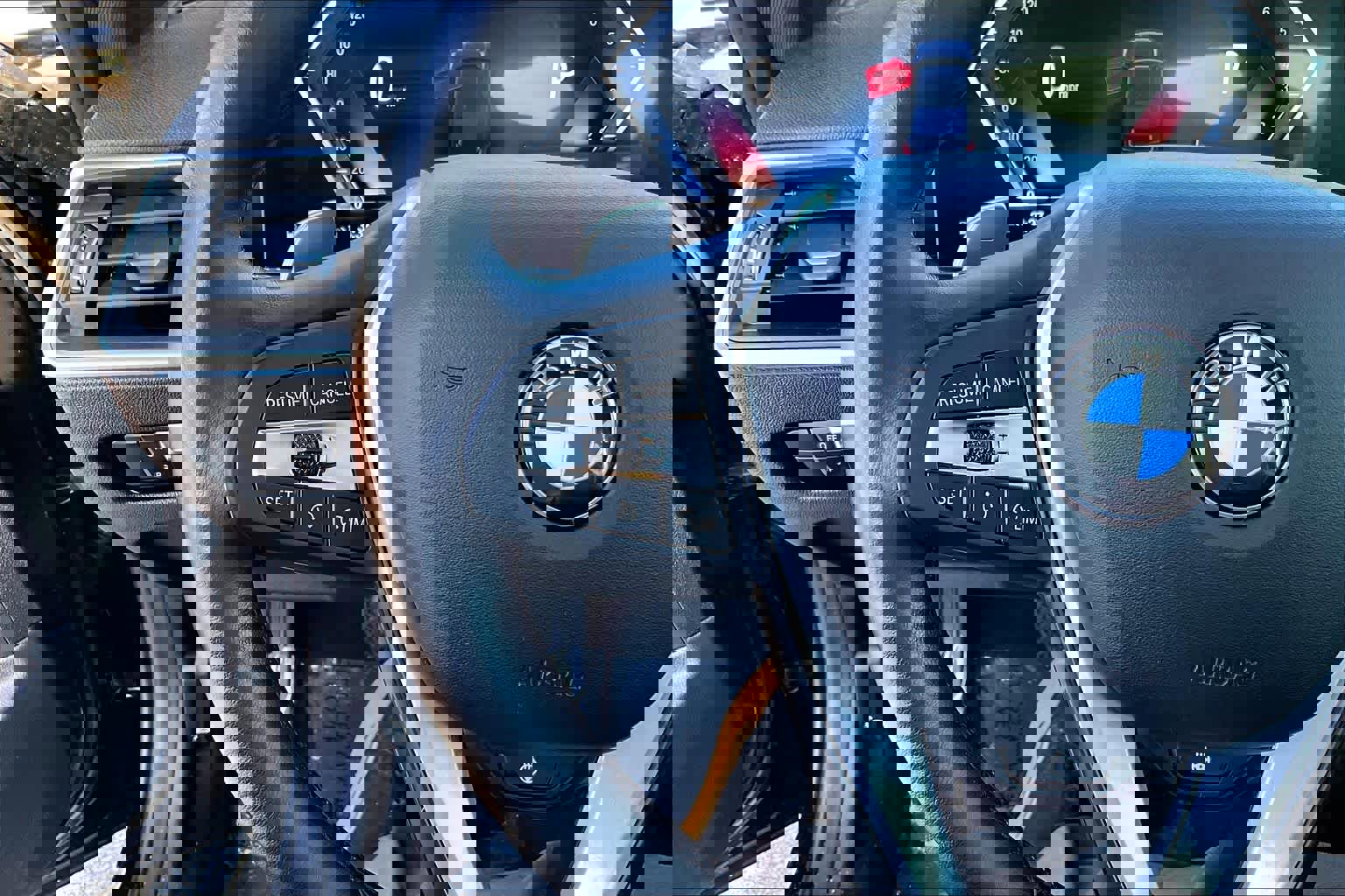 Used 2023 BMW 330i xDrive 330i xDrive w/ Driving Assistance Package image 23