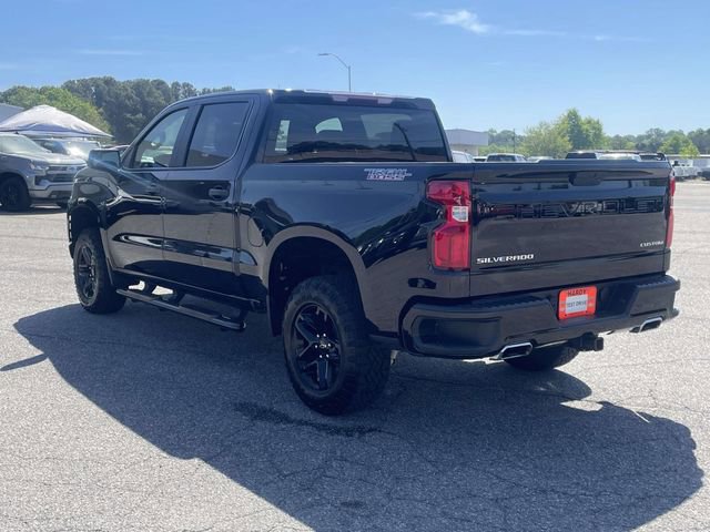 Used 2021 Chevrolet Silverado 1500 Custom Trail Boss w/ LPO, Dark Essentials Package image 5