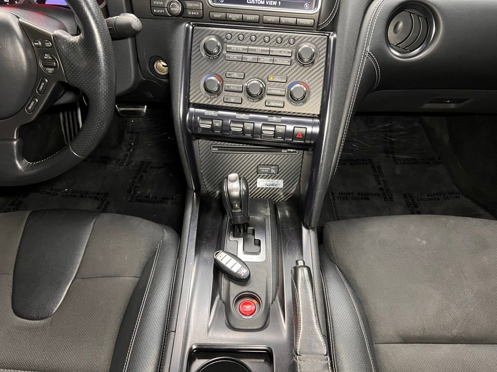 Used 2016 Nissan GT-R Premium image 8