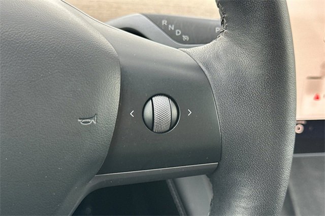 Used 2023 Tesla Model 3 Standard Range image 27