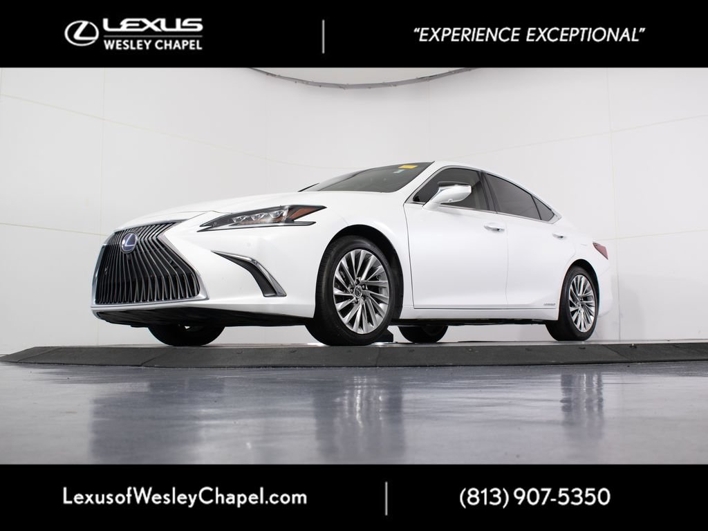 Used 2021 Lexus ES 300h Ultra Luxury w/ Accessory Package 2 FWD image 13