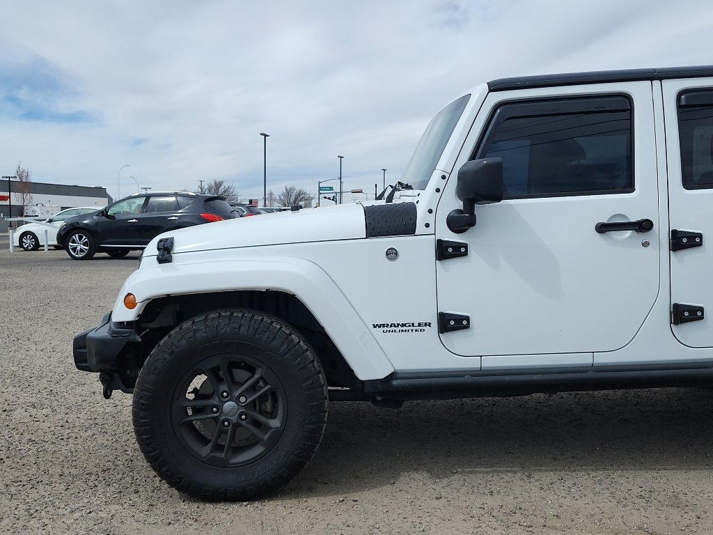 Used 2017 Jeep Wrangler Unlimited Sahara image 10