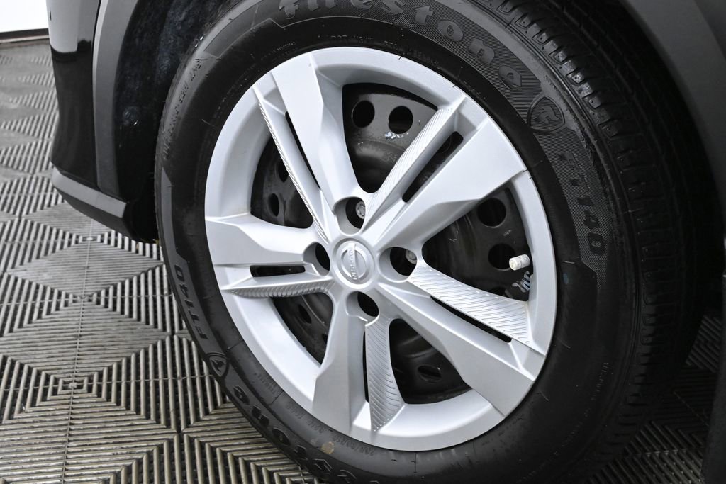 Certified 2024 Nissan Kicks S image 30