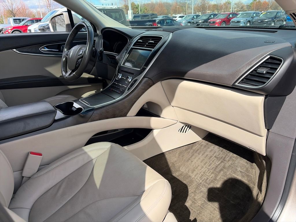 Used 2018 Lincoln MKX Reserve w/ Lincoln MKX Climate Package image 10