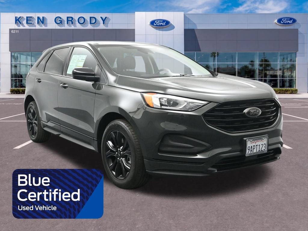 Certified 2022 Ford Edge SE w/ Black Appearance Package