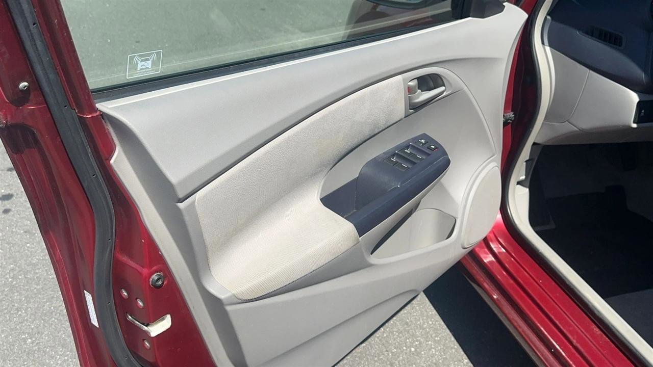 Used 2010 Honda Insight EX image 18