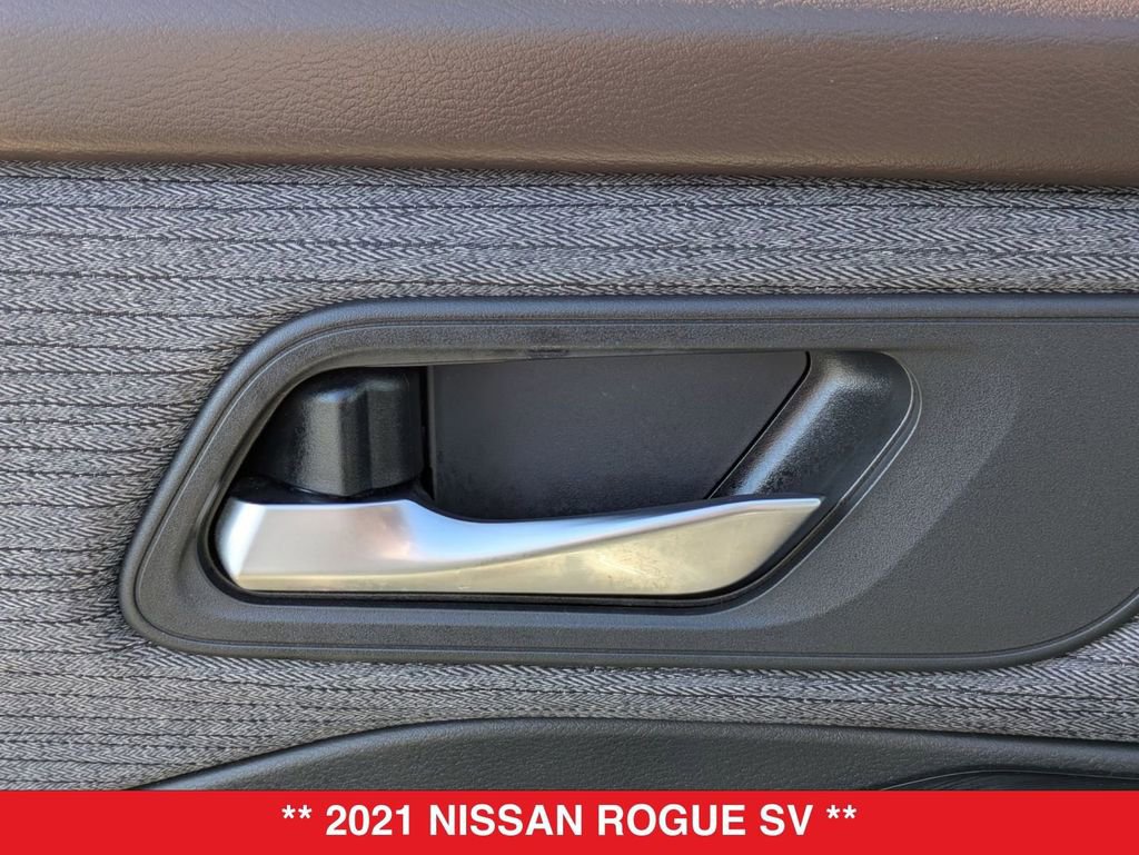 Certified 2021 Nissan Rogue SV image 12