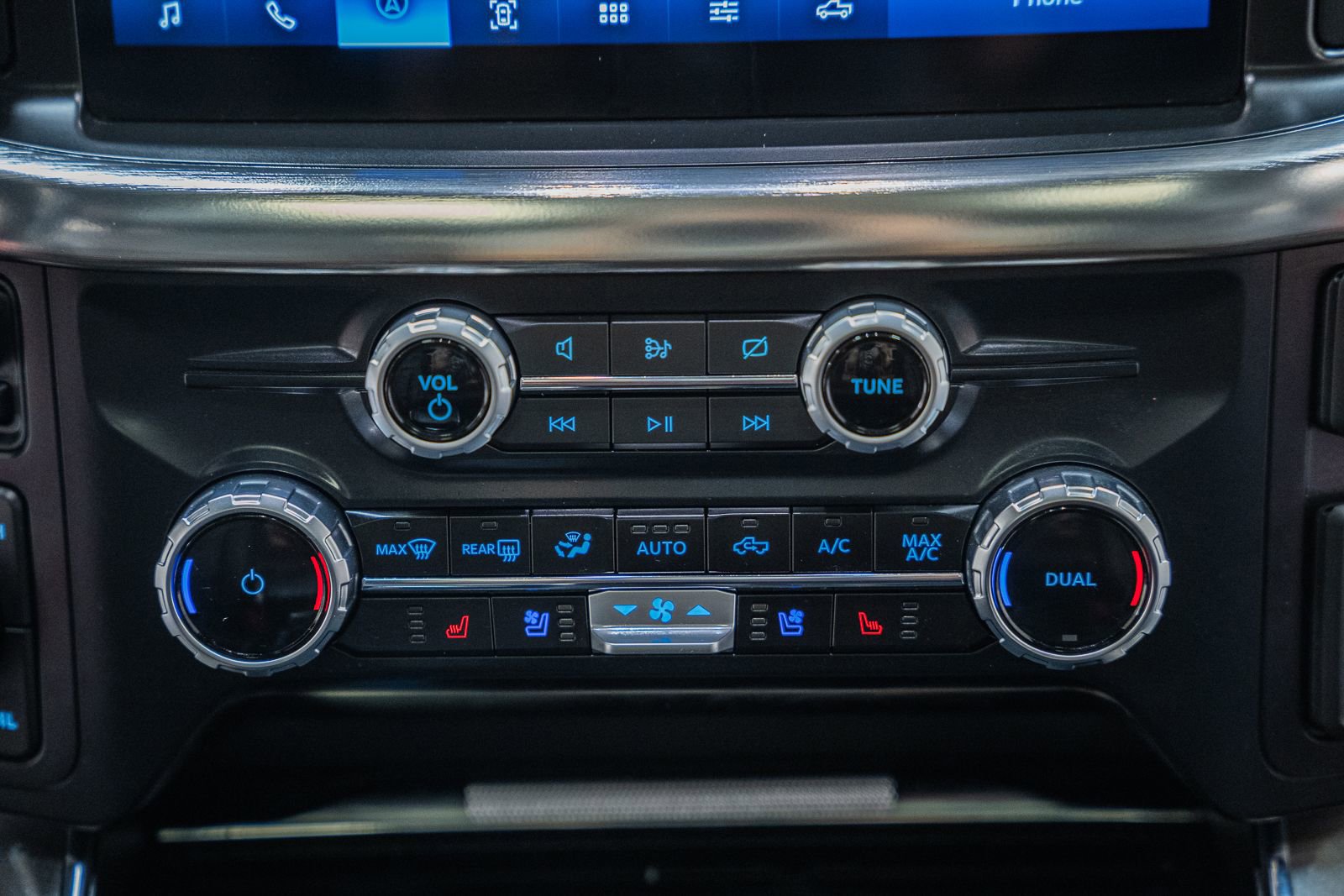 Used 2023 Ford F150 Lariat image 31