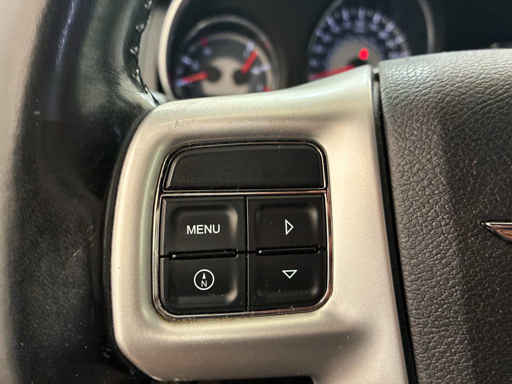 Used 2012 Chrysler 200 Touring image 19