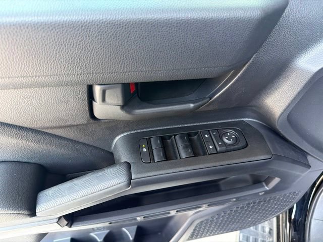 Used 2025 Toyota 4Runner SR5 AWD/4WD image 27
