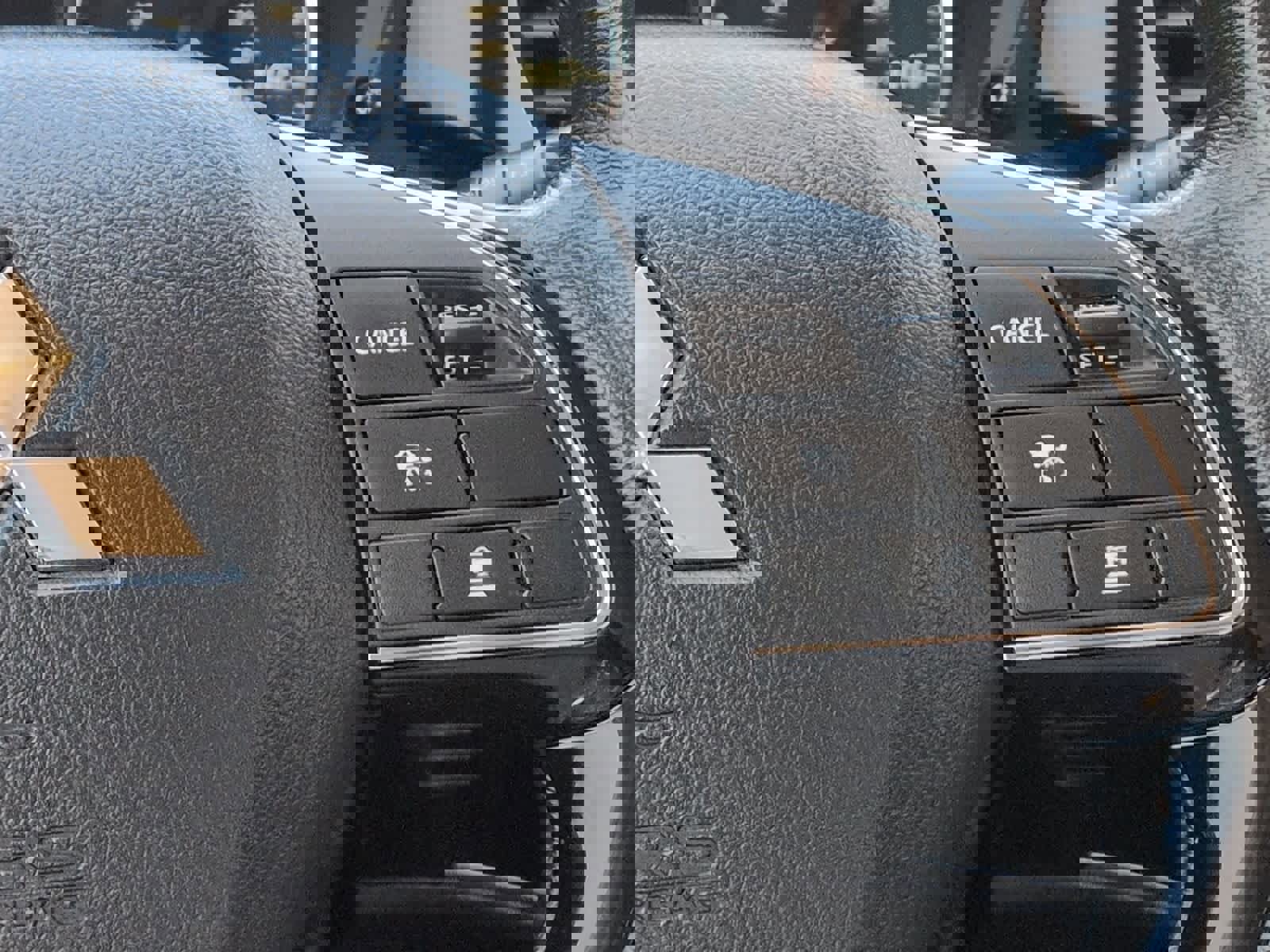 Used 2017 Mitsubishi Outlander SE image 27