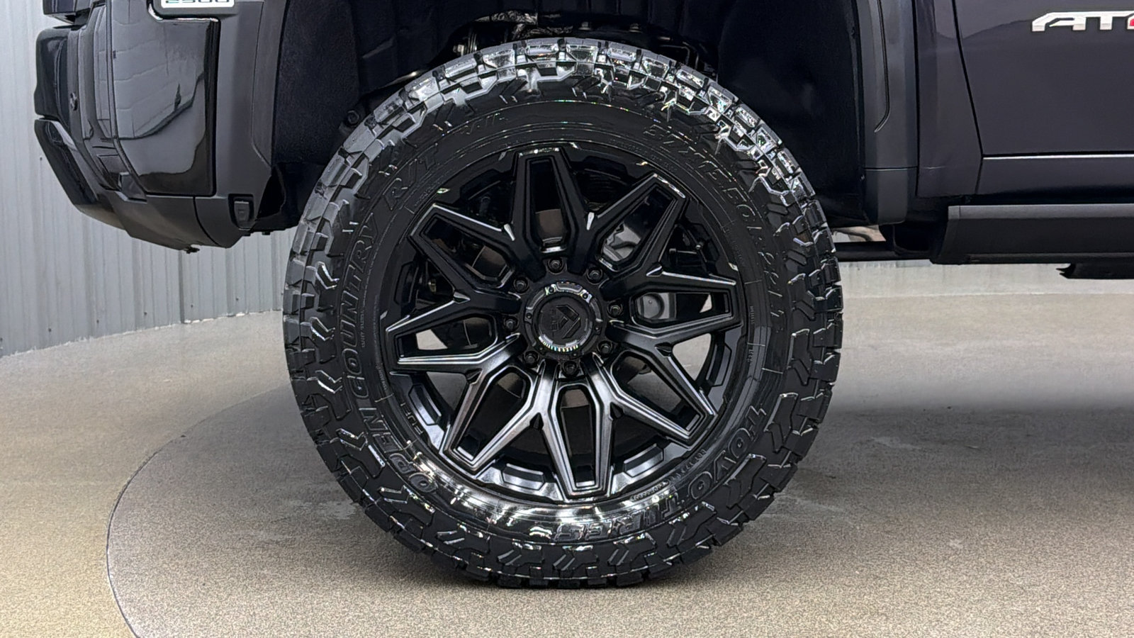 Used 2026 GMC Sierra 2500 AT4X AWD/4WD image 10