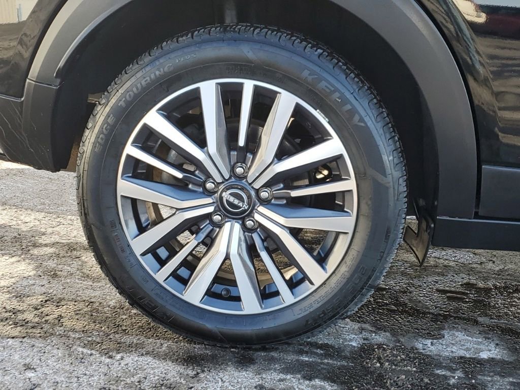 Used 2022 Nissan Kicks SV image 9