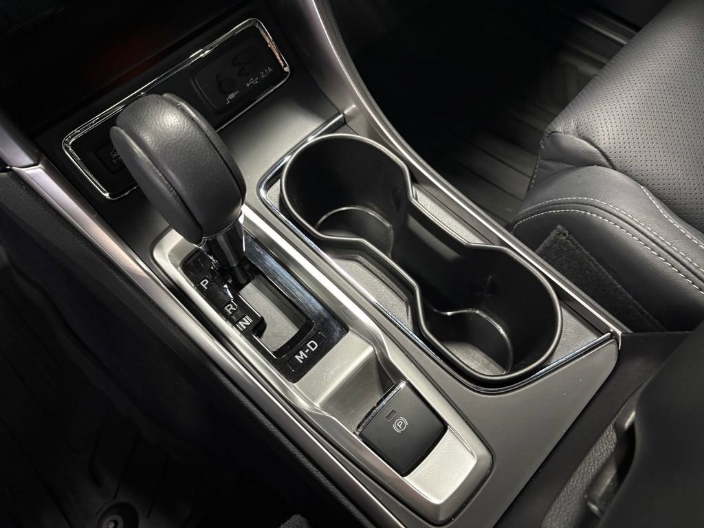 Used 2021 Subaru Ascent Limited w/ Technology Package image 28