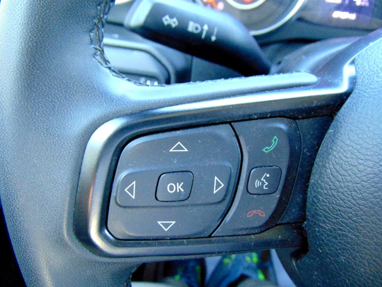 Used 2023 Jeep Gladiator Sport image 25