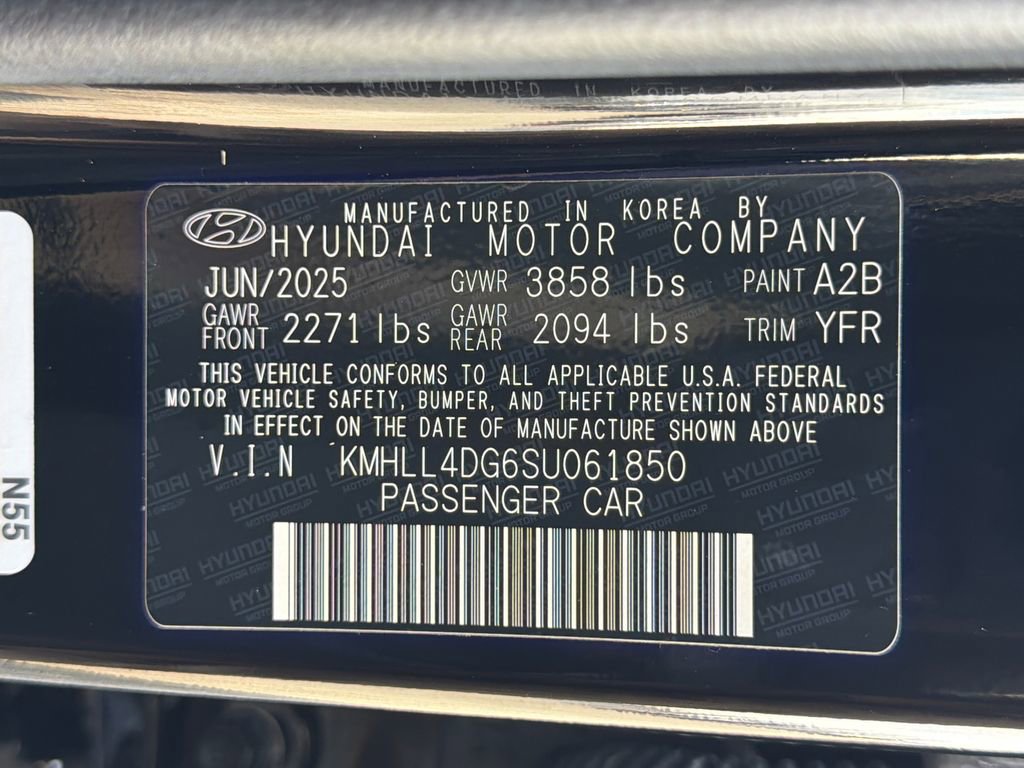 Used 2025 Hyundai Elantra SE image 33