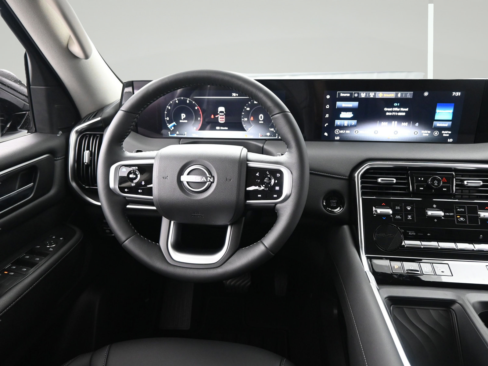 Certified 2025 Nissan Armada SV AWD/4WD image 12