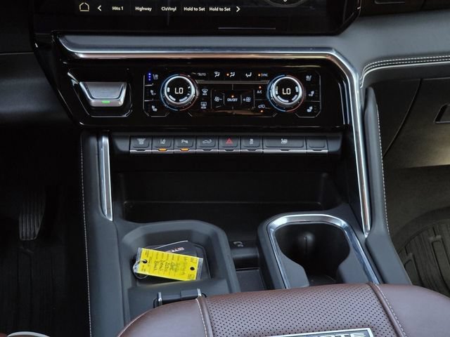 Used 2026 GMC Sierra 3500 Denali Ultimate AWD/4WD image 19