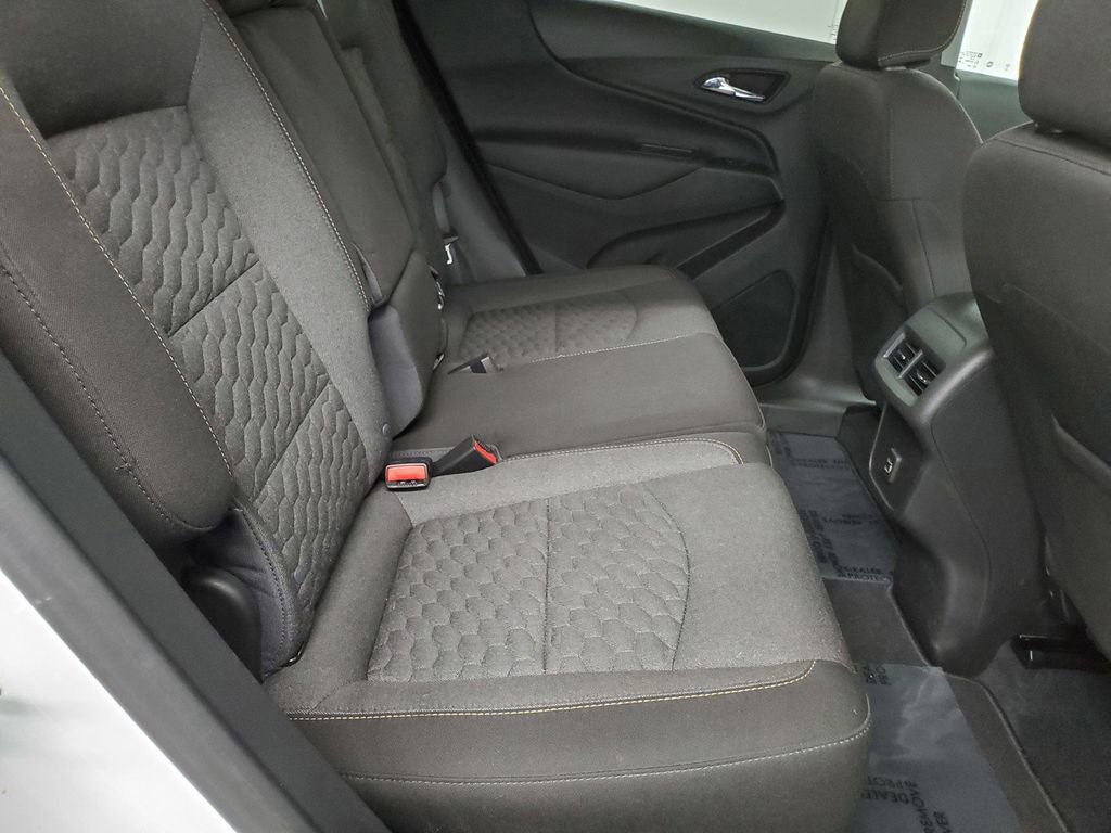 Used 2021 Chevrolet Equinox LT image 22
