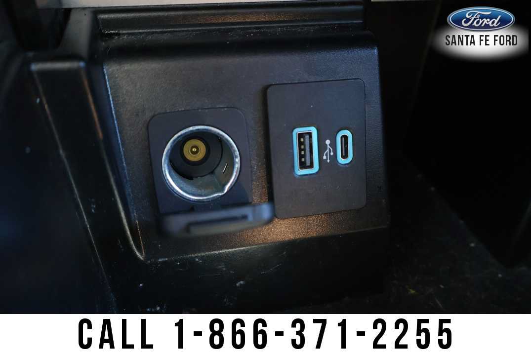 New 2024 Ford Explorer XLT w/ Equipment Group 202A AWD/4WD image 44
