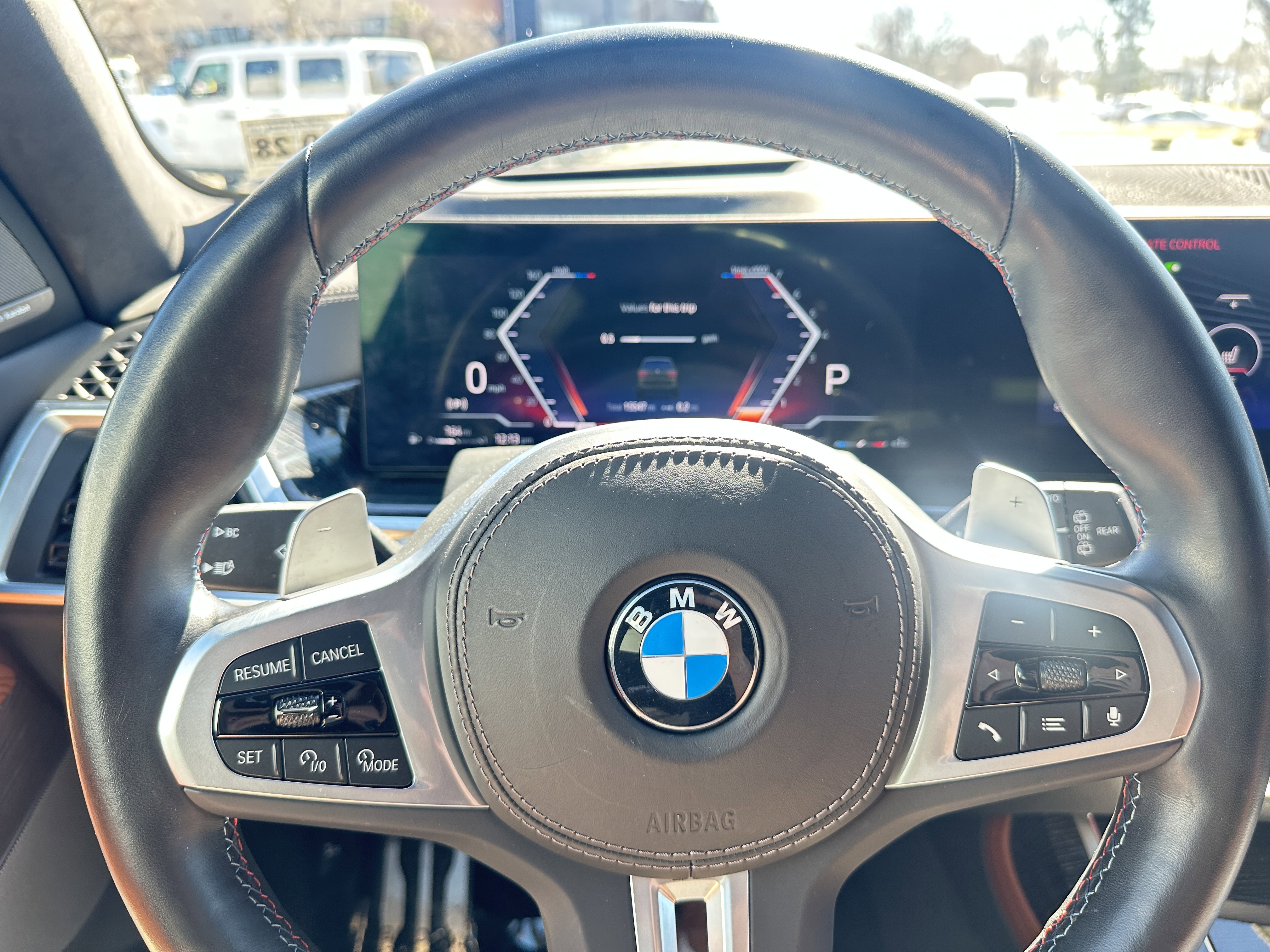 Used 2023 BMW X7 M60i w/ Executive Package image 37